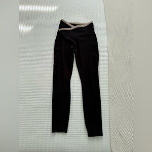 Move Theology Black & Taupe High-Waisted Leggings Size Small